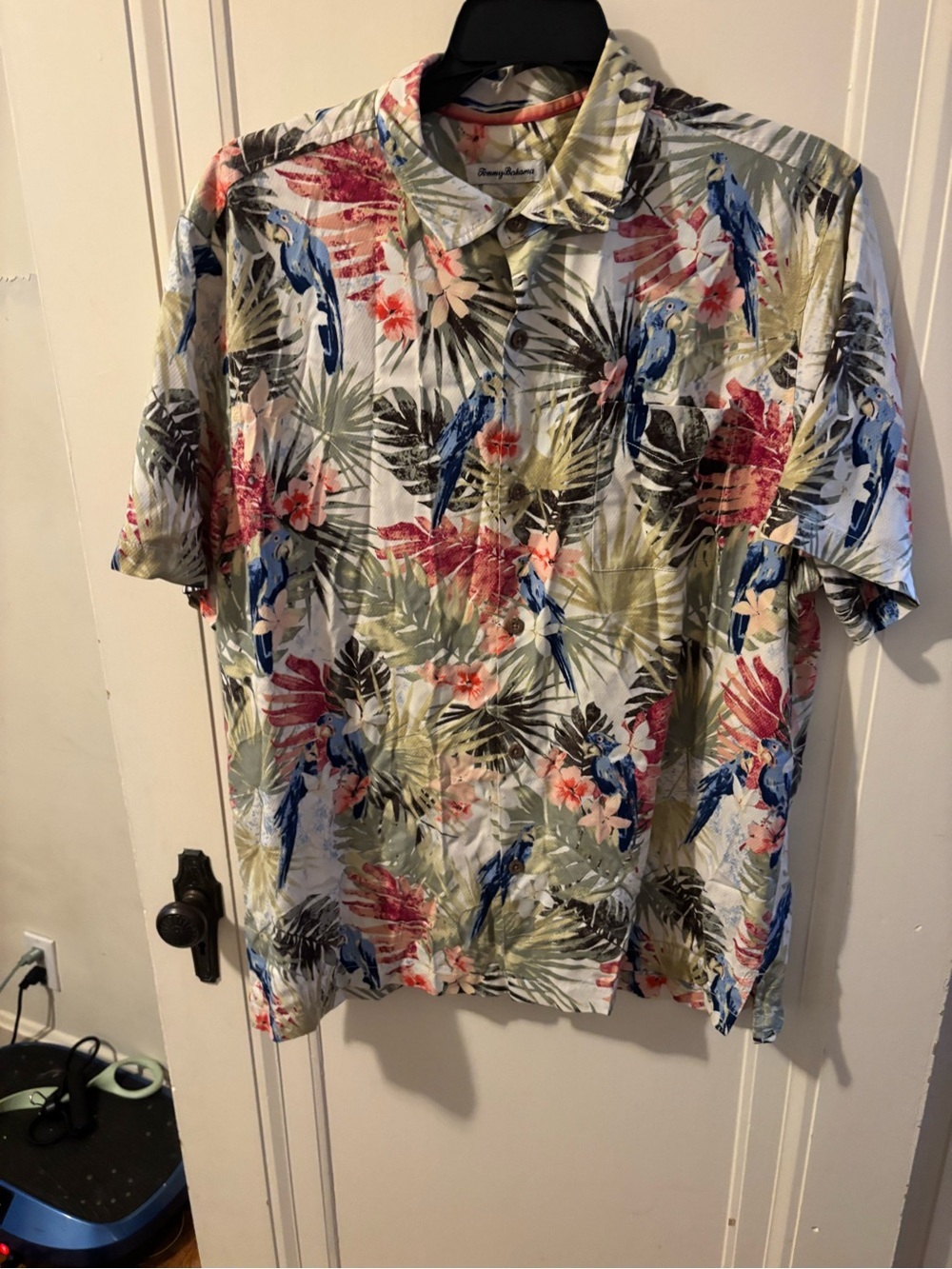 Tommy Bahama 100% silk XL Multicolor Tropical Parrot Button-Down Shirt